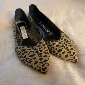 Rothy’s The Point Leopard Print Flats size 6.5 (missing 1 insert)